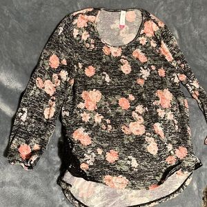 Light knit sweater black embroidered design on sides peach rose print 3/4 sleeve